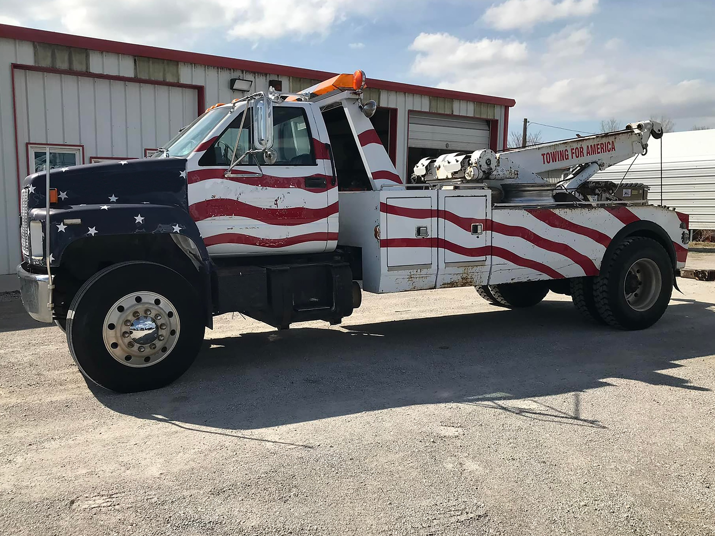 Hilo, Hawaii Tow truck
